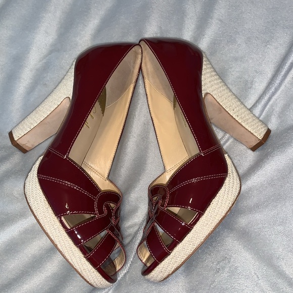 Cole Haan Red Patent Leather Peep Toe burlap fabric heel criss cross Nike 9.5 - Picture 4 of 6